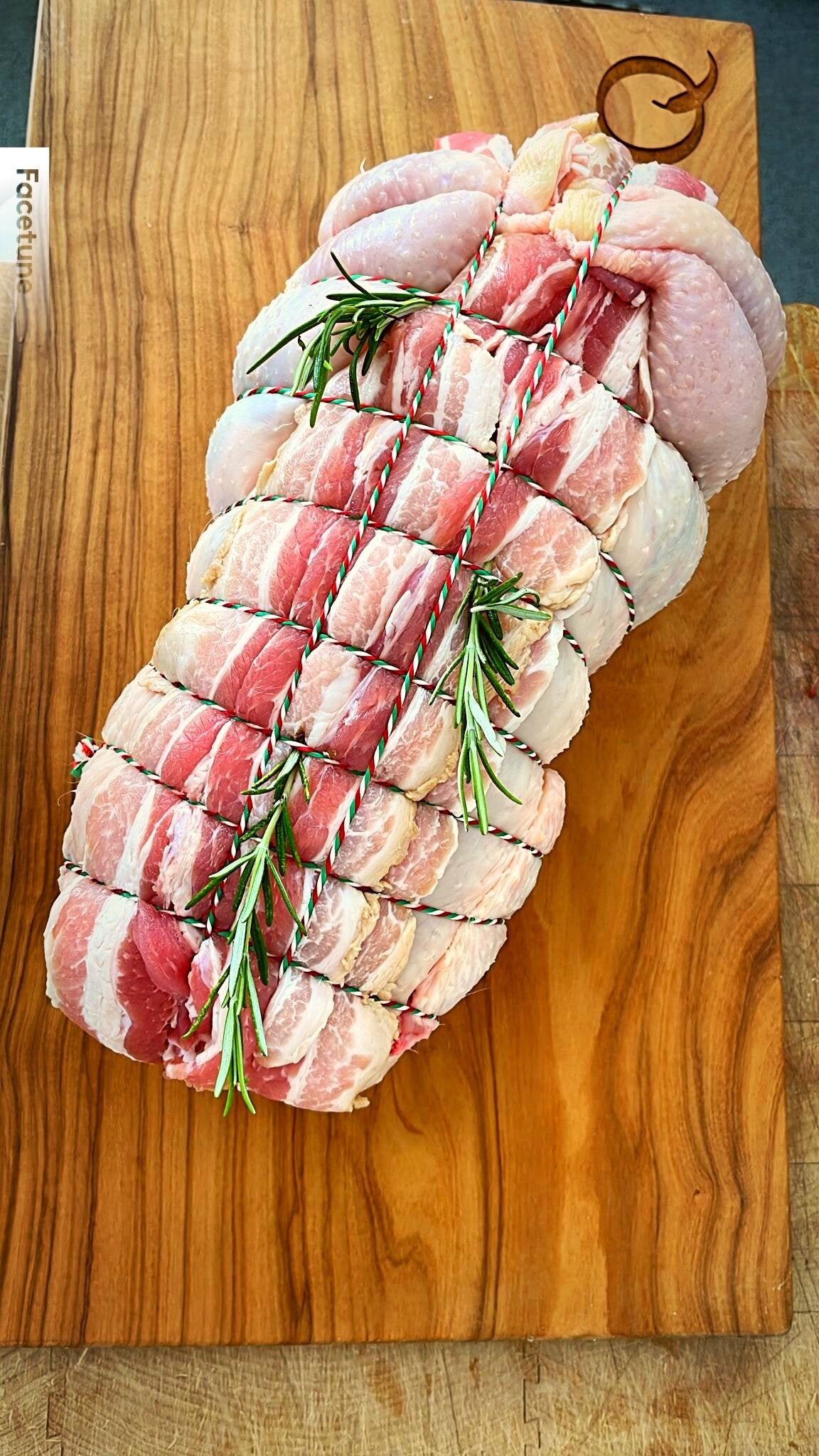 Rolled & Stuffed Whole Chicken (2.5kg)